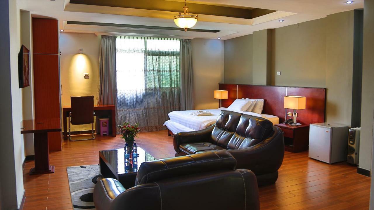 Yinm Furnished Apartment Addis Ababa Luaran gambar