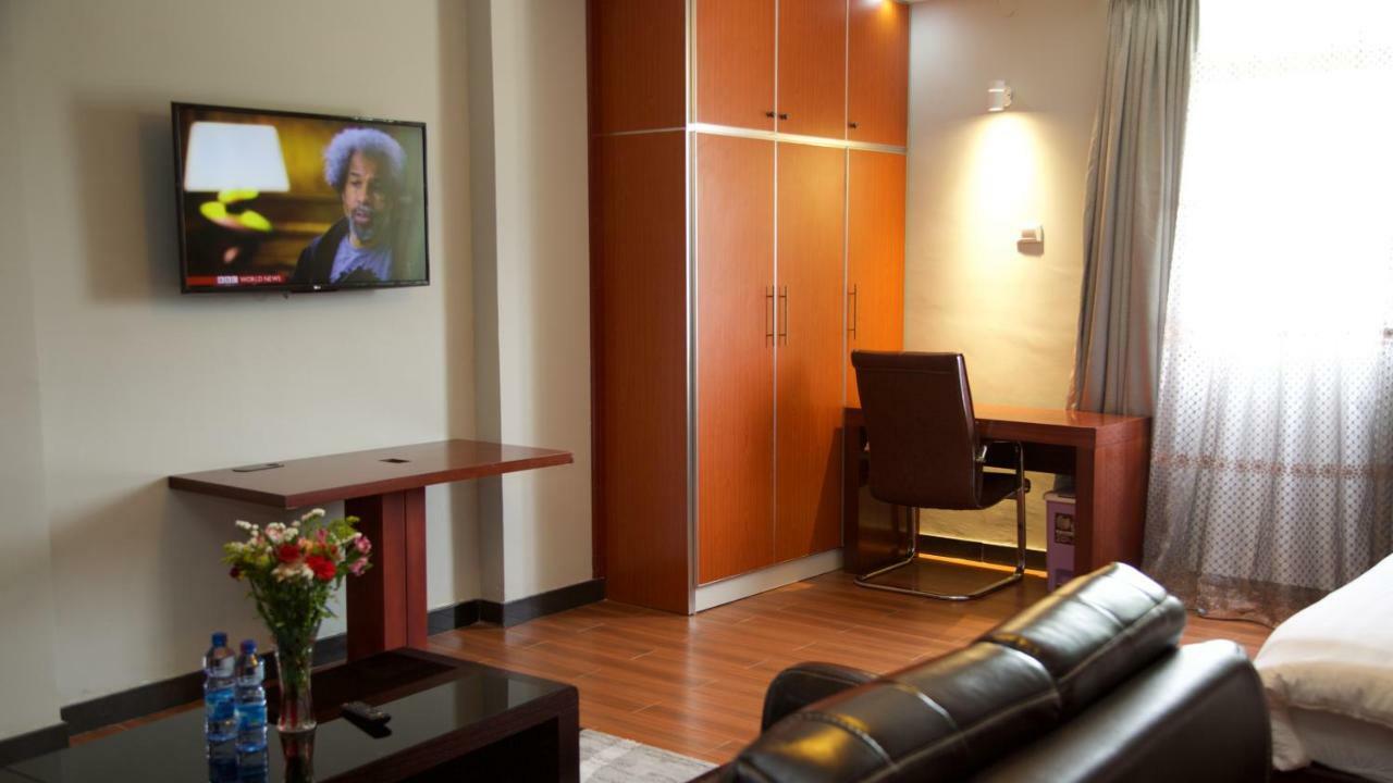 Yinm Furnished Apartment Addis Ababa Luaran gambar