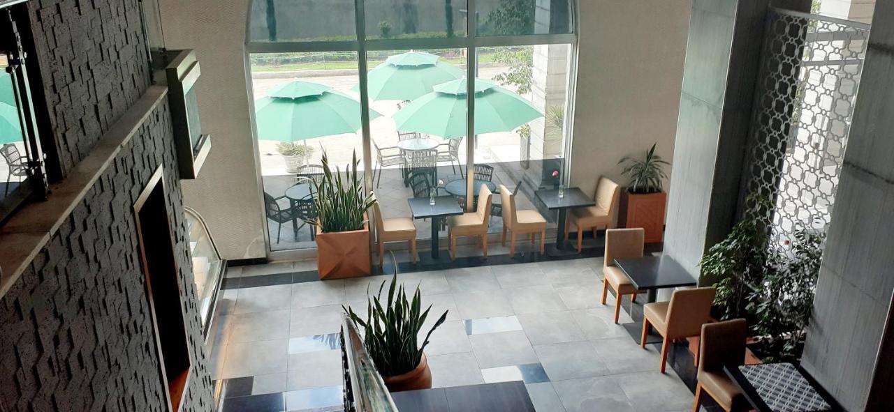 Yinm Furnished Apartment Addis Ababa Luaran gambar